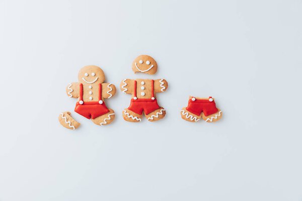 Разбились пряничные человечки
