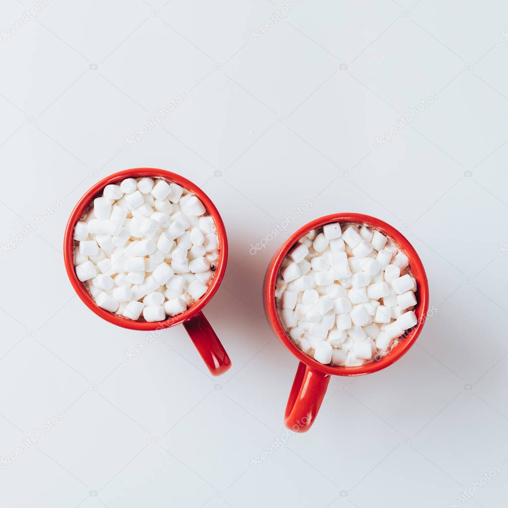 chocolate with marshmallows in cups