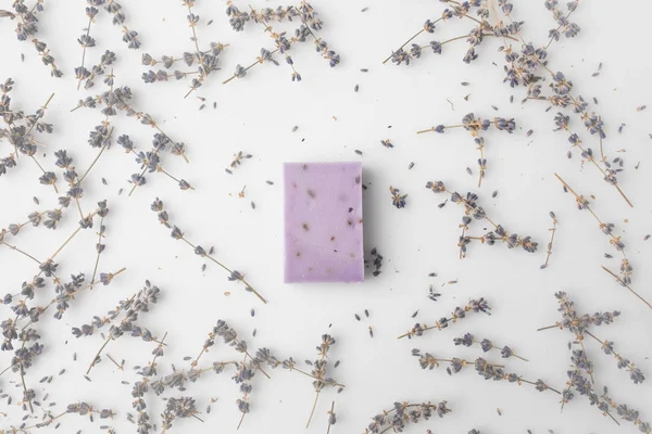 Handcrafted lavender soap — Stock Photo, Image