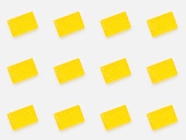 натуральный образец медового мыла
