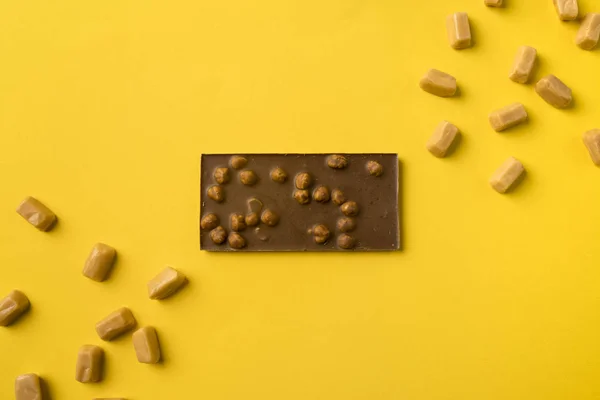Čokoládové tyčinky s iris Mléčné bonbóny — Stock fotografie zdarma
