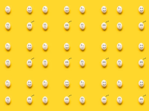 Farklı duygular ile boyalı yumurta — Stok fotoğraf
