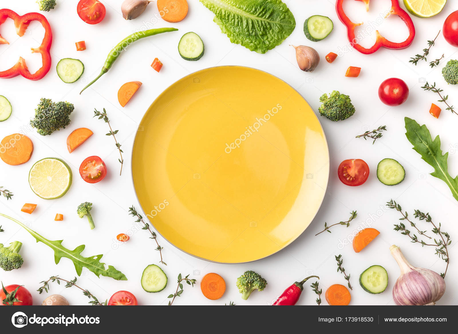 Yellow plate — Stock Photo © AntonMatyukha 173918530