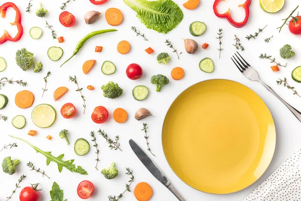 Utensil and vegetables — Stock Image Utensil and vegetables Royalty Free Stock Photos