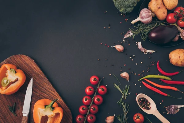Top view of vegetable ingredients for dish on gray table — Stock Image Top View Vegetable Ingredients Dish Gray Table Stock Photo
