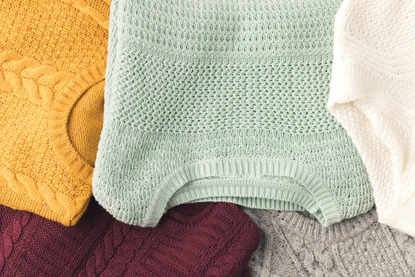 Трикотажные свитера — стоковое фото