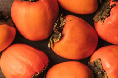 Olgun turuncu persimmons Üstten Görünüm  