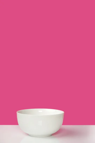 Close View Single Empty White Bowl Pink — Free Stock Photo