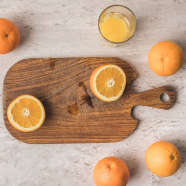 ahşap tahta üzerinde kesme Orange Üstten Görünüm