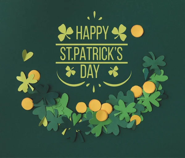 Ansicht Von Shamrocks Und Münzen Mit Happy Patricks Day Schriftzug — Stockfoto