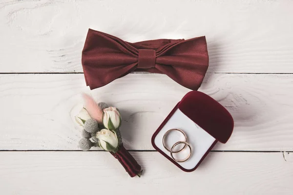 Flat Lay Buttonhole Bow Tie Jewelry Box Wooden Surface — Stock Photo, Image