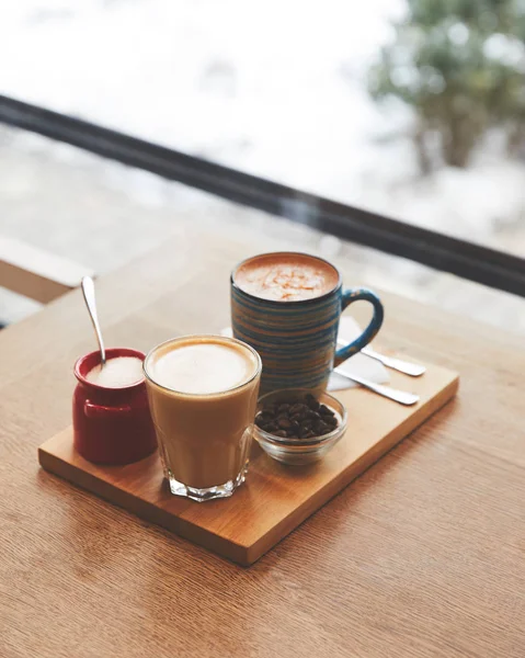 Warme Koffie Met Melk Tabel Coffeeshop — Stockfoto