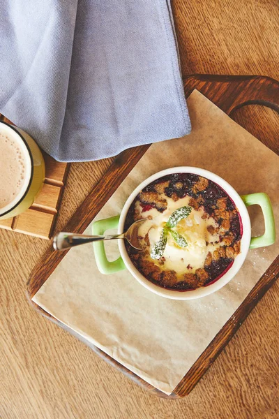 Torta Cobbler Vaso Servido Com Café — Fotografia de Stock