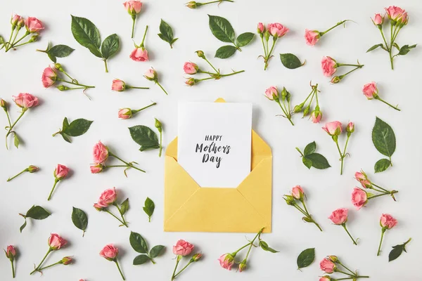 Tarjeta Felicitación Feliz Día Las Madres Sobre Hermosas Rosas Rosadas —  Fotos de Stock