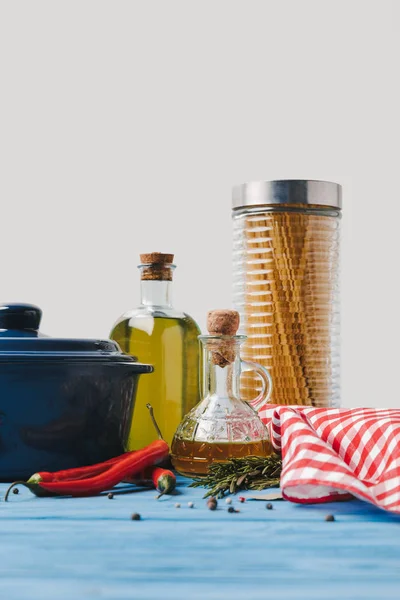 Ингредиенты Приготовления Макарон Столе Кухне — Бесплатное стоковое фото