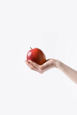 mango meyve elinde tutan kadın kırpılmış kadeh beyaz izole