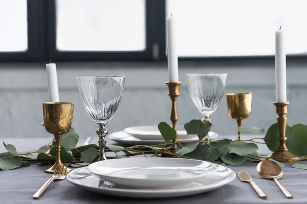 Close View Rustic Table Setting Wine Glasses Eucalyptus Vintage Cutlery — Stock Photo, Image
