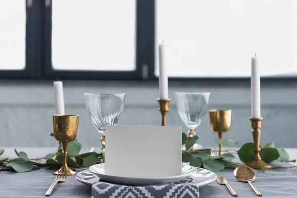 Close View Empty Card Plates Tabletop Beautiful Rustic Setting Guests — Stock Photo, Image