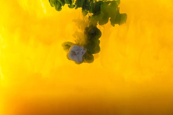 Full Frame Image Mixing Yellow Green Purple Paints Splashes Water — Stock Photo, Image