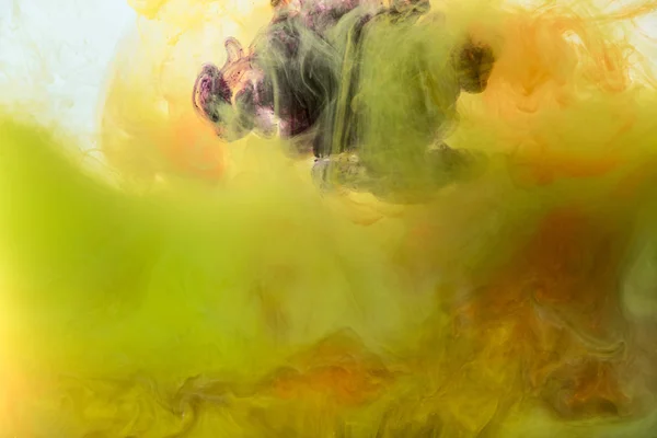 Künstlerischer Hintergrund Mit Fließender Gelber Oranger Und Lila Farbe — kostenloses Stockfoto