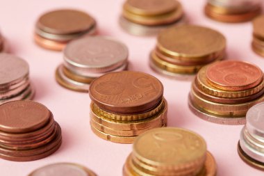 pembe çeşitli demir yığınları yakın çekim çekim