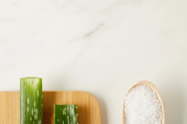 Elevated View Aloe Vera Leaves Cutting Board Wooden Spoon Salt — Free Stock Photo