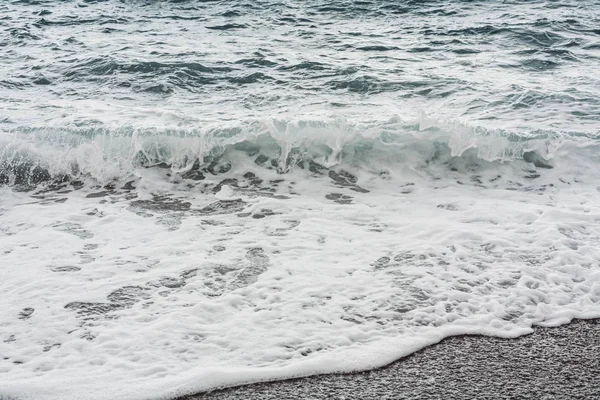 Golven Spetteren Zandstrand Zomer — Stockfoto