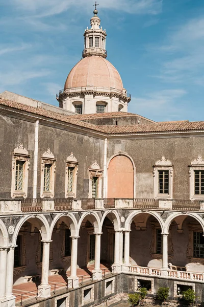 Катания Италия Октября 2019 Года Солнечный Свет Фасаде Собора Святой — стоковое фото