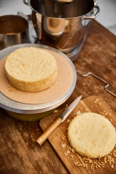 Table Cooking Utensils Sponge Cake Kitchen — Stock Photo, Image