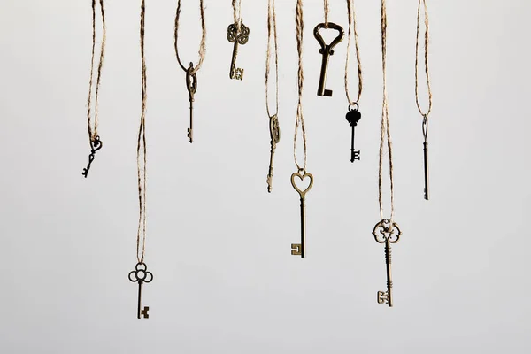 Vintage Keys Hanging Ropes Isolated White — Stock Photo, Image