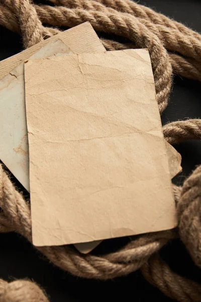 Vintage Paper Rope Black Background — Stock Photo, Image