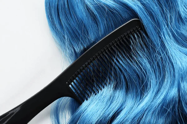 Top View Comb Blue Hair Isolated White — Stock Photo, Image