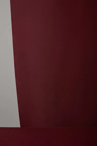 Бургундская Мягкая Текстурированная Ткань Изолированная Сером — стоковое фото