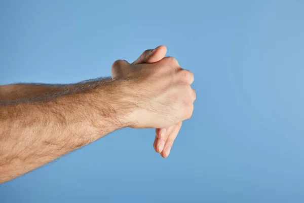 Levágott Kilátás Ember Mosás Kéz Elszigetelt Kék — Stock Fotó