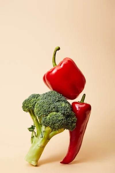Fresh Broccoli Bell Chili Peppers Beige — Stock Photo, Image