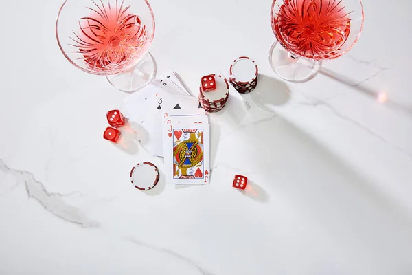 High Angle View Playing Cards Glasses Cocktail Dice Casino Chips — Stock Photo, Image