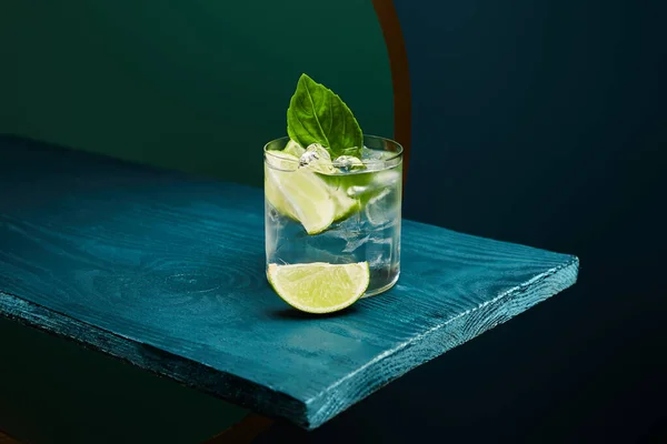 High Angle View Old Fashioned Glass Refreshing Drink Mint Leaf — Stock Photo, Image