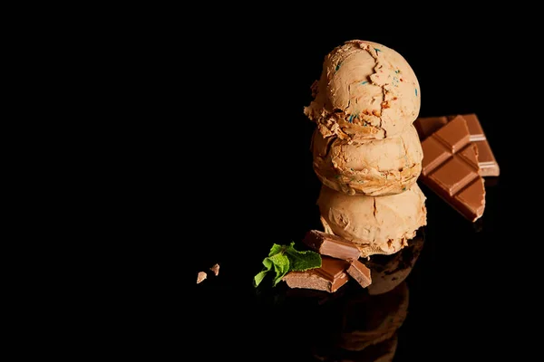 신선하고 맛있는 초콜릿 아이스크림 — 스톡 사진
