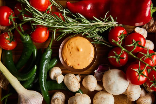 Top View Delicious Sauce Bowl Fresh Ripe Vegetables Rosemary Mushrooms — Stock Photo, Image