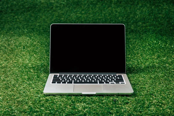 Laptop with blank screen — Stock Photo