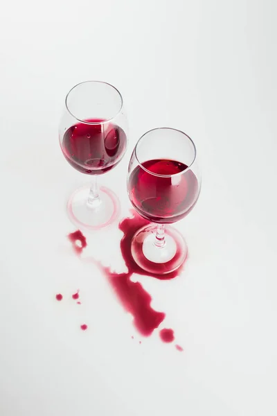 Red wine in glasses — Stock Photo