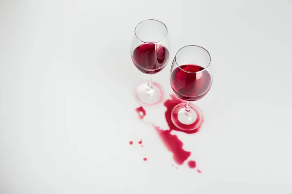 Red wine in glasses — Stock Photo