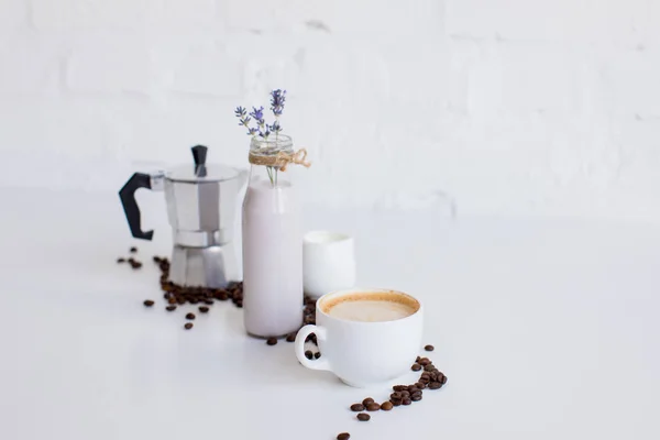 French press and coffee — Stock Photo