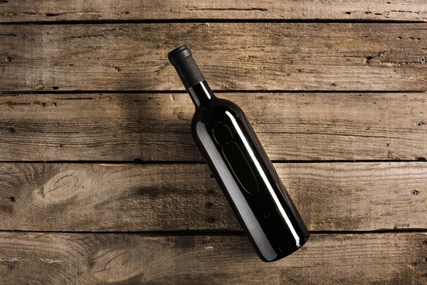 Bottiglia di vino rosso — Foto stock