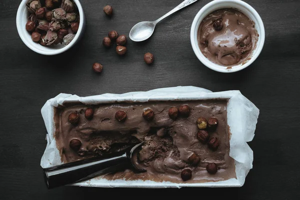 Chocolate ice cream with hazelnuts — Stock Photo