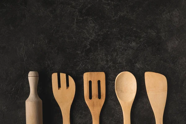 Wooden kitchen utensils — Stock Photo