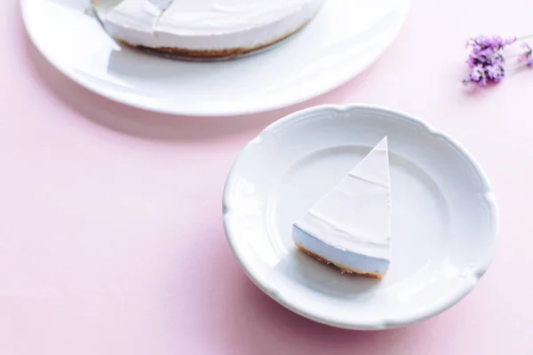Slice of delicious cheesecake — Stock Photo