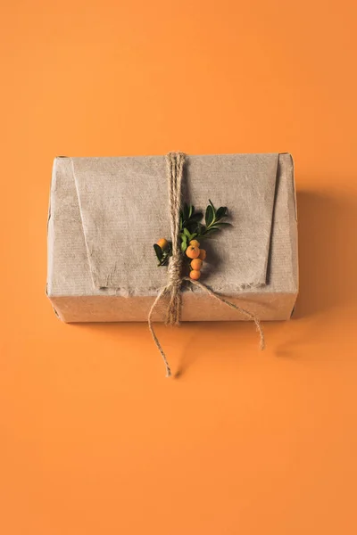 Caja de regalo de Navidad - foto de stock