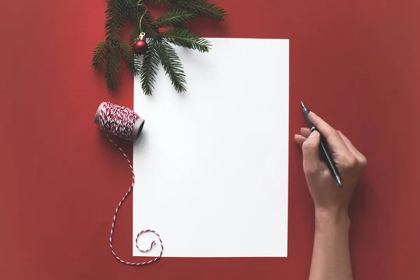 Personne écrivant lettre de Noël — Stock Photo