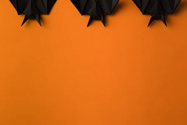 Murciélagos de Halloween con espacio de copia - foto de stock